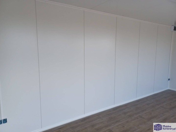 MK4599-kontener-pawilon-handlowy-11-min.jpg