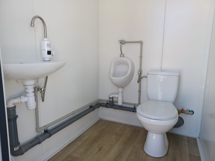 MK4220-kontener-sanitarny-6.jpg