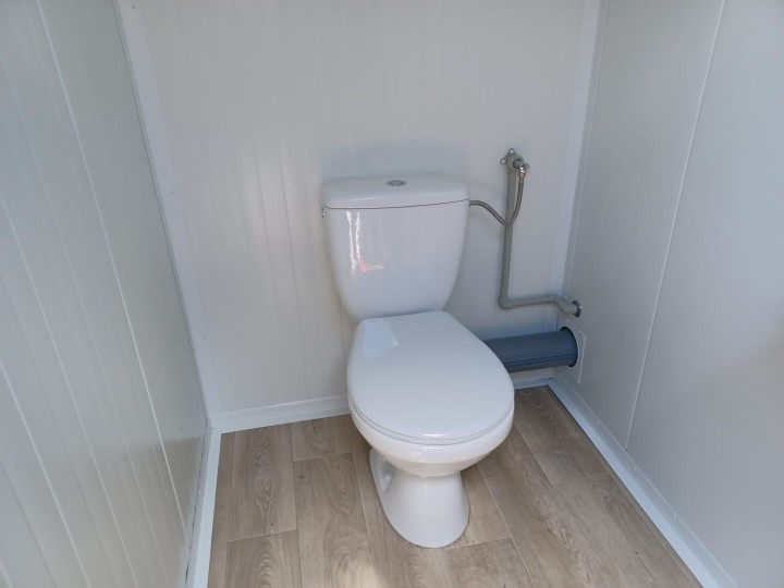 MK4170-kontener-sanitarny-6.jpg