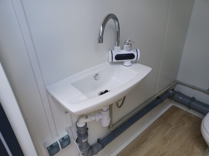MK4248-kontener-sanitarny-podwojny-10.jpg